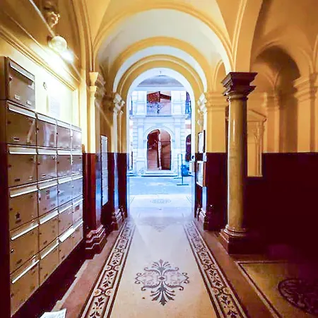 דירה The Soul Of *